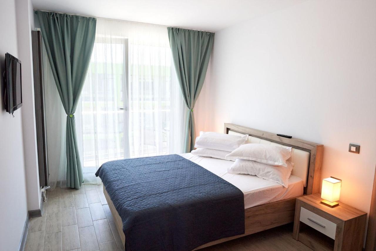 Rubic Apartment Spa N Pool Beach Resort Нэводари Экстерьер фото